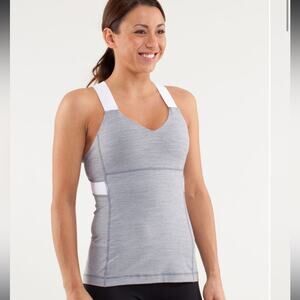 Lululemon test your limits heathered gray/ white size 4
